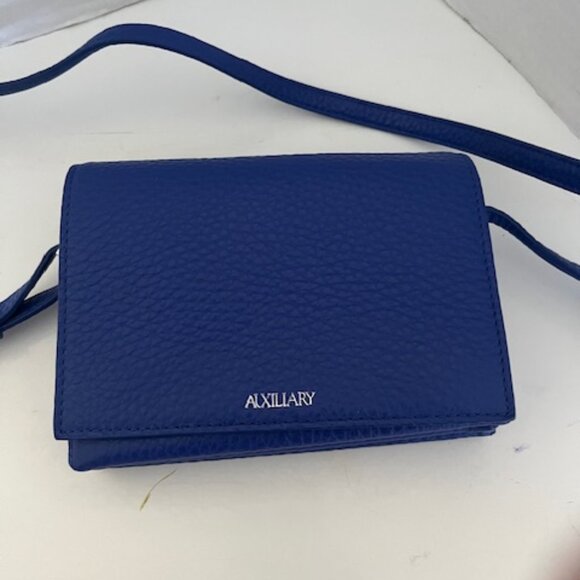 Alxiliary by Aritzia mini shoulder bag. - Picture 1 of 6